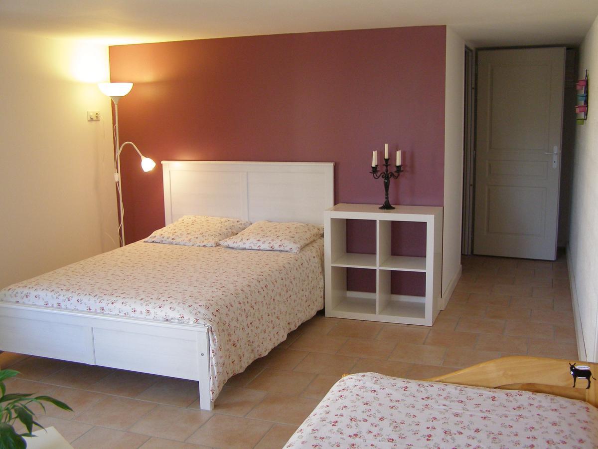 Le Bord De L'Eau Bed & Breakfast Sainte-Terre Екстериор снимка